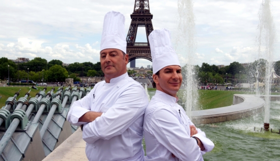 Imatge dels protagonistes de la pel·lícula 'El chef, la receta de la felicidad'  