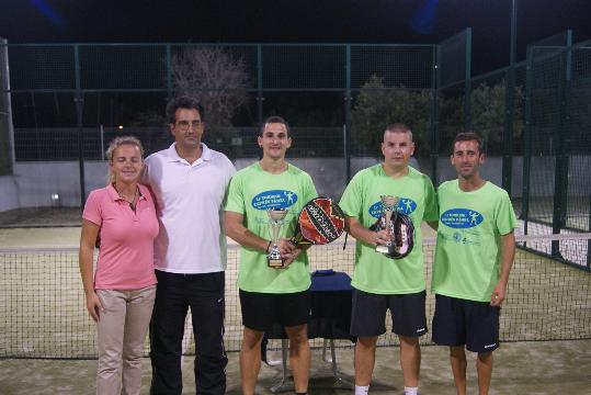 Cedida. Campions del torneig express de pàdel