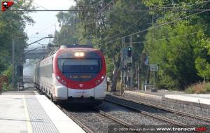 Civia 465-212 realitzant un servei de Vilanova a l'Estació de França (octubre 2009)