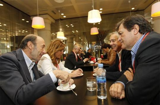 PSC. Rubalcaba i Pere Navarro