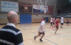 Adrià Gala. Entrenament d'un equip de bàsquet