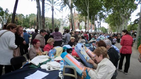 AMIC. Les puntaires catalanes entraran al Guinness World Records amb una punta de més de 950 metres