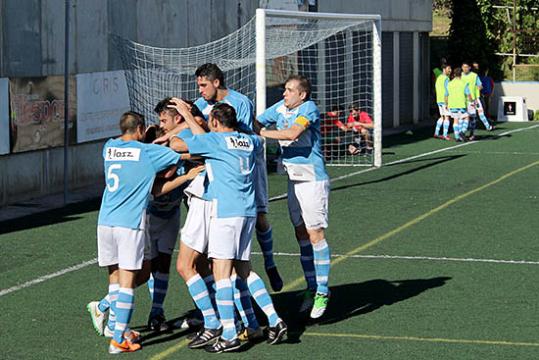 Àlex Marcè. Celebració dels jugadors del Suburense