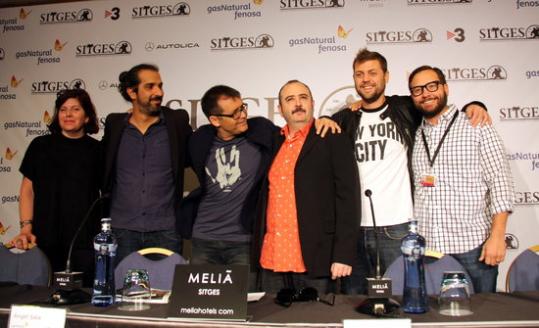 Els membres del jurat de la secció oficial del Sitges 2015, drets, junt amb el director del certamen, Àngel Sala. ACN