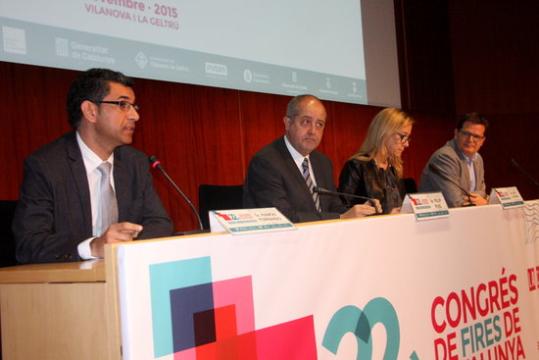 Pla general de la inauguració del 22è Congrés de Fires de Catalunya, amb Ramon Ferrando, Felip Puig, Neus Lloveras i Isaac Albert. ACN