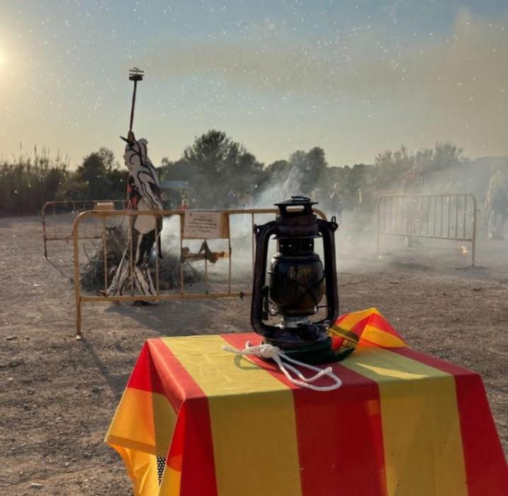 Rebuda a la Flama del Canigó a Cubelles