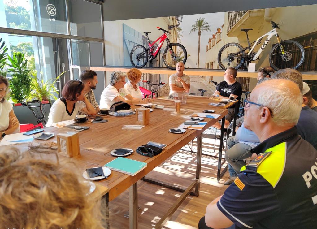 Cafè al polígon Mas Alba de Sitges: una iniciativa per millora la comunicació entre empreses i administració local. Node Garraf