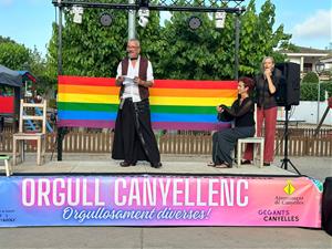 Canyelles celebra amb èxit la seva primera desfilada de l'Orgull LGTBI+