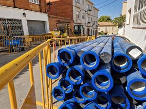 Comencen les obres de renovació de la xarxa d’aigua potable del carrer del Palou de Ribes. Ajt Sant Pere de Ribes