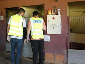 Desmantellat un centre veterinari a l'Anoia acusat d'expedir cartilles sanitàries falses per a animals de companyia. Mossos d'Esquadra