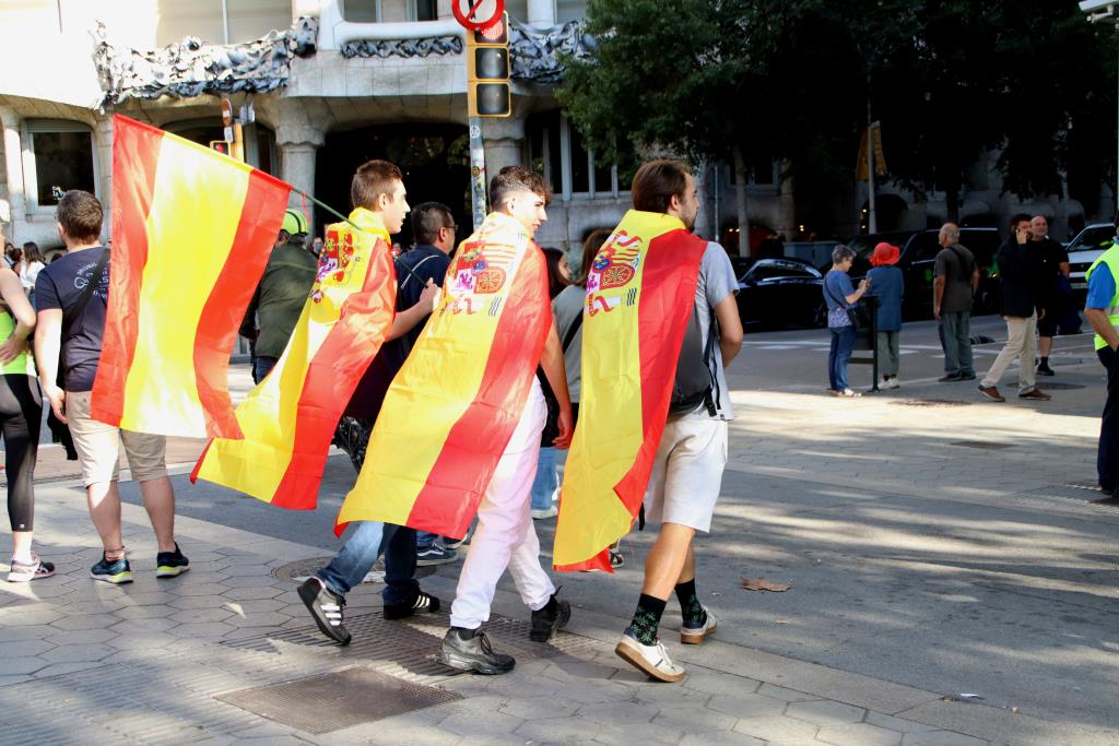 El 12-O perd pistonada al carrer i guanya pes institucional: cauen les manifestacions i Illa torna a Madrid. ACN