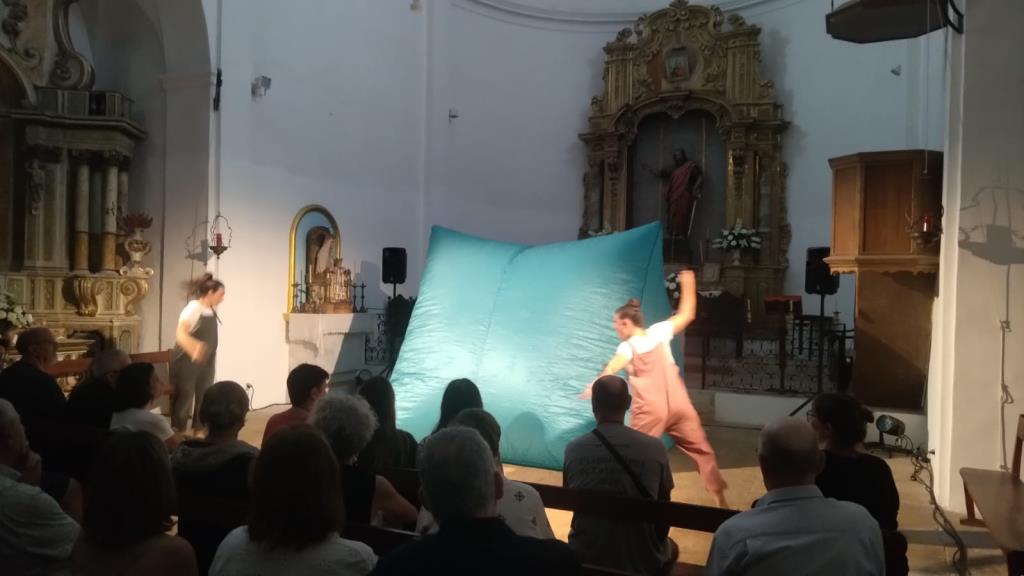 El teatre La Bòbila presenta la nova temporada amb el projecte l’Escenari Secret. Ajt Sant Pere de Ribes