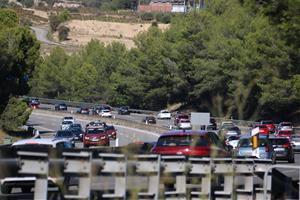 El trànsit a l'AP-7 en sentit sud puja un 7% en l'hora punta de matins coincidint amb el tall ferroviari. ACN