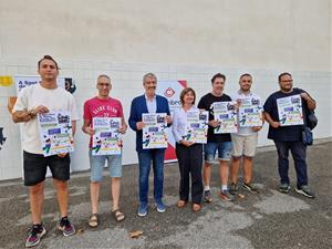 Els Superbons tornen a Sant Pere de Ribes per incentivar les compres al comerç local. Ajt Sant Pere de Ribes