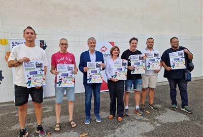 Els Superbons tornen a Sant Pere de Ribes per incentivar les compres al comerç local. Ajt Sant Pere de Ribes