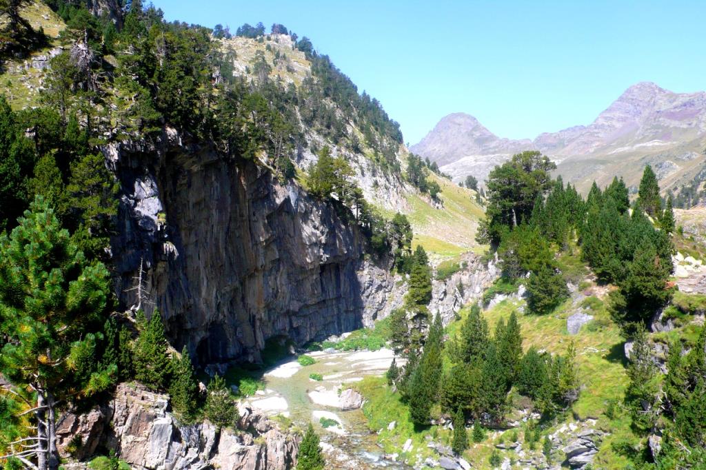 Ferit greu un muntanyenc de Vilanova i la Geltrú després de caure 150 metres al parc de Maladetes, a l’Aragó. Turisme d'Aragó