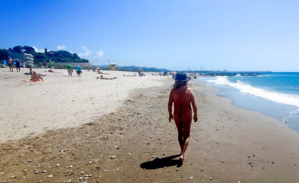 Imatge de la Platja Aiguadolç de Vilanova. Eix