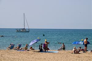 Interior posa en marxa a Sitges la campanya ‘A l’aigua, risc zero’ per evitar ofegaments a platges i piscines. ACN