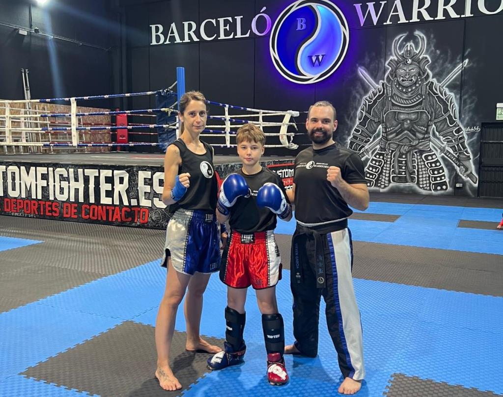 Izan Santiago representarà Catalunya al Campionat d'Espanya de Kickboxing. EIX