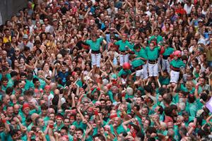 La diada castellera de l'Arboç es converteix en un escenari de gamma extra per a les colles convidades