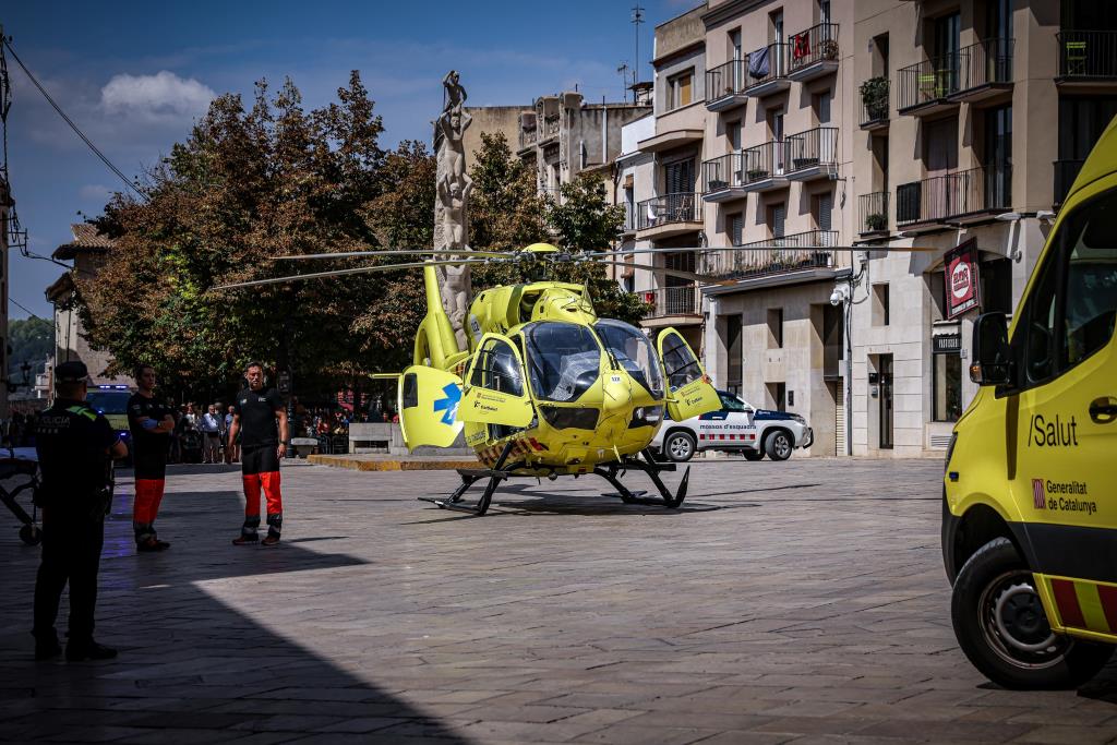 La diada de Sant Fèlix s'atura més d'una hora després per l'evacuació d'un membre de la canalla de la Vella de Valls. ACN