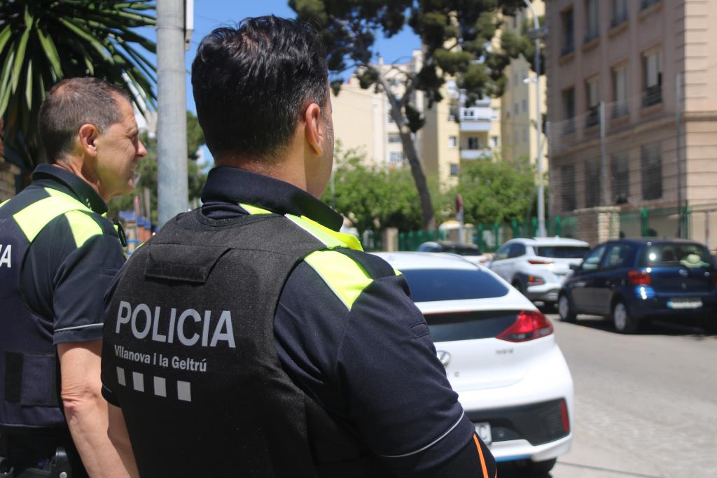 La Policia Local de Vilanova i la Geltrú crea una unitat centrada en combatre l’incivisme. ACN
