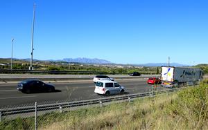 L'AP-7 estrena la limitació de la velocitat a 100 km/h a l'àrea de Subirats en les operacions retorn