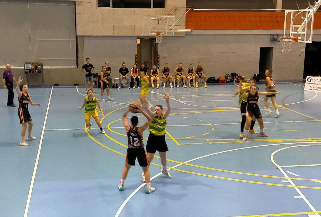 Manyanet Reus - AB Vendrell femení. Eix