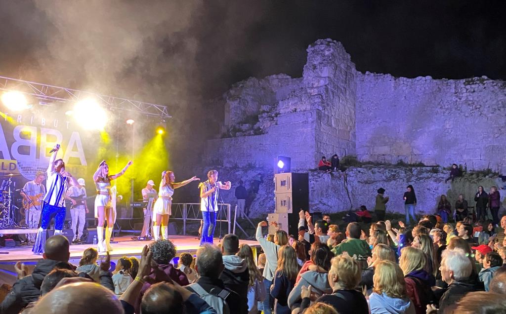 Olèrdola celebra amb èxit la 42a Trobada: germanor, cultura i molta festa. Ajuntament d'Olèrdola