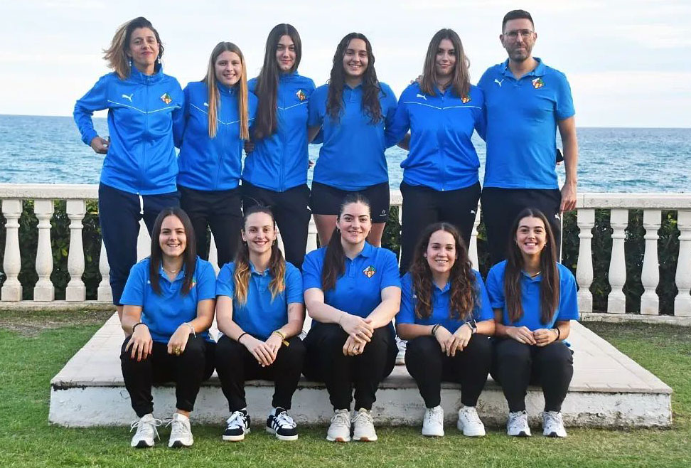 Plantilla del CP Vilanova femení. Eix