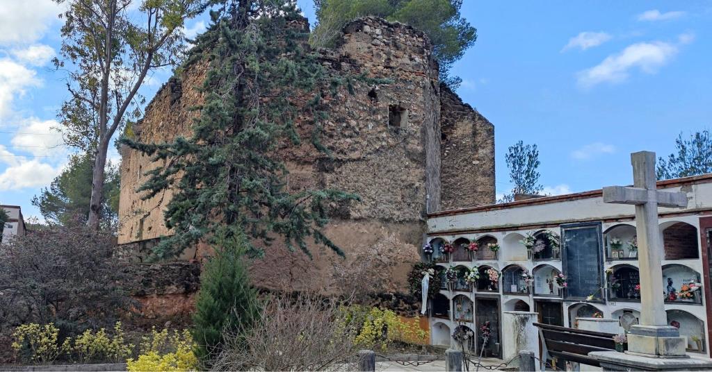 Sant Quintí de Mediona inicia els tràmits per embellir l'entorn de l'ermita-fortí de Sant Antoni. Ajt Sant Quintí de Medion