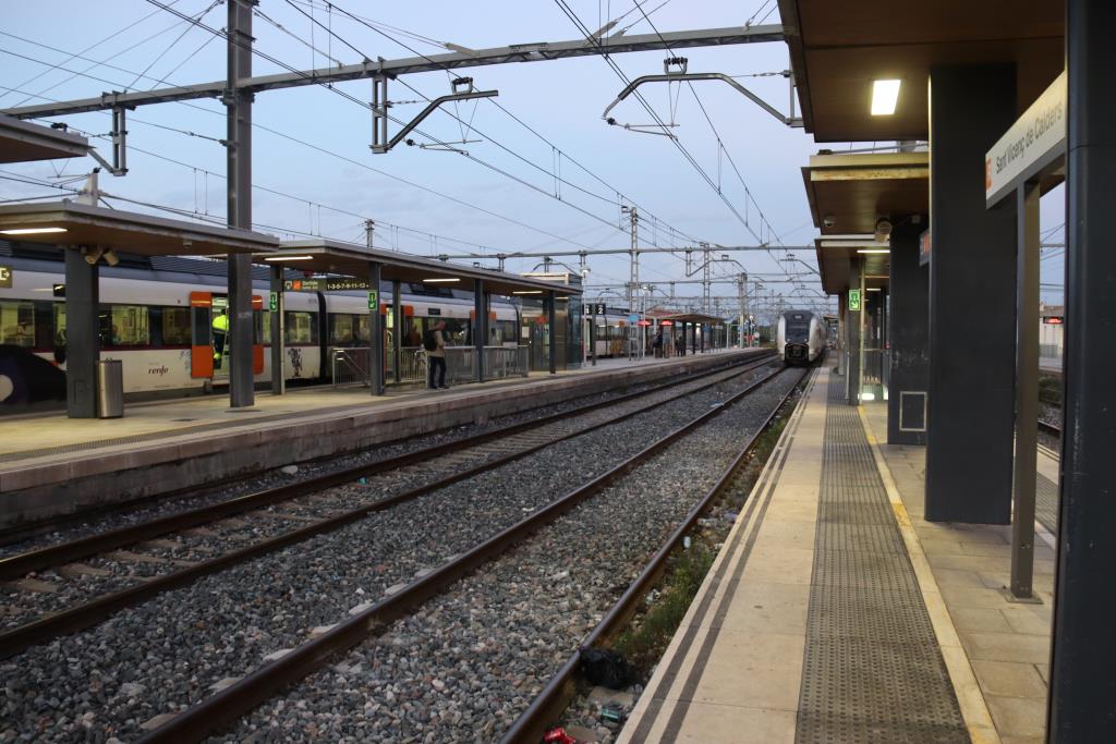 Suspès completament el servei de trens de Rodalies a Catalunya pel temporal. ACN