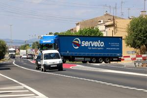 Trànsit implanta senyals que s’activen amb el pas dels vehicles per millorar la segurerat a l’N-340 a l’Alt Penedès