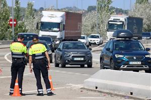 Trànsit prepara un pla de xoc a l'AP-7 amb un tram de cent quilòmetres de velocitat variable entre Maçanet i el Vendrell. ACN