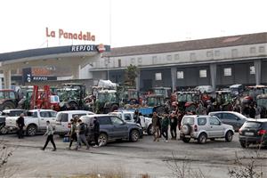 Crit d'alerta dels pagesos concentrats a l'Anoia