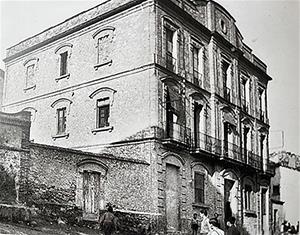 Edifici de l'Ajuntament de Calafell al 1930. Eix