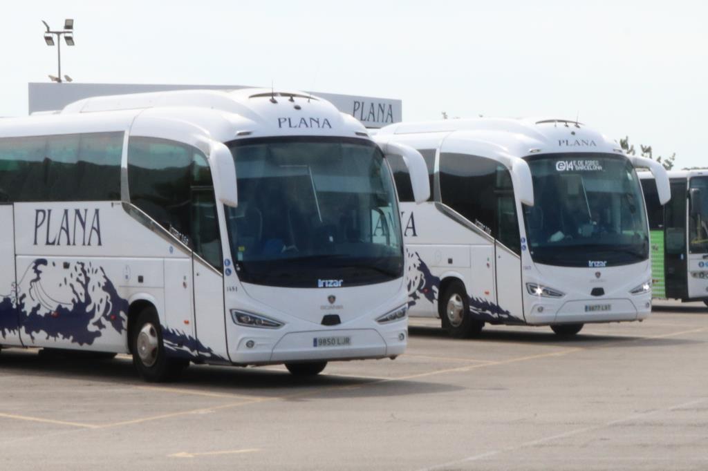 El comitè d’empresa de Cintoi Bus xifra en un 80% el seguiment de la vaga a les línies de bus interurbà del Garraf. ACN