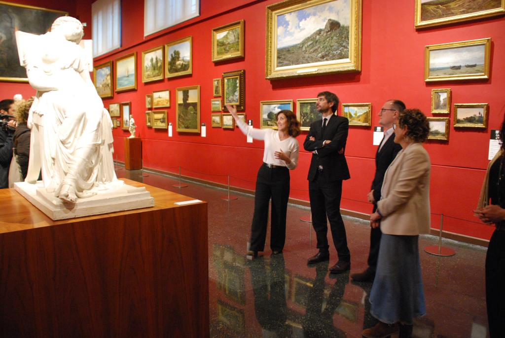 El ministre Ernest Urtasun ha visitat aquest divendres la Biblioteca Museu Balaguer. Míriam de Lamo