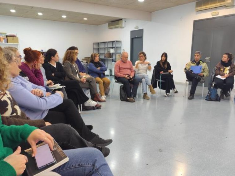 El projecte comunitari “A-porta” s'inicia als barris de Sant Joan i el Molí de Vent. Ajuntament de Vilanova