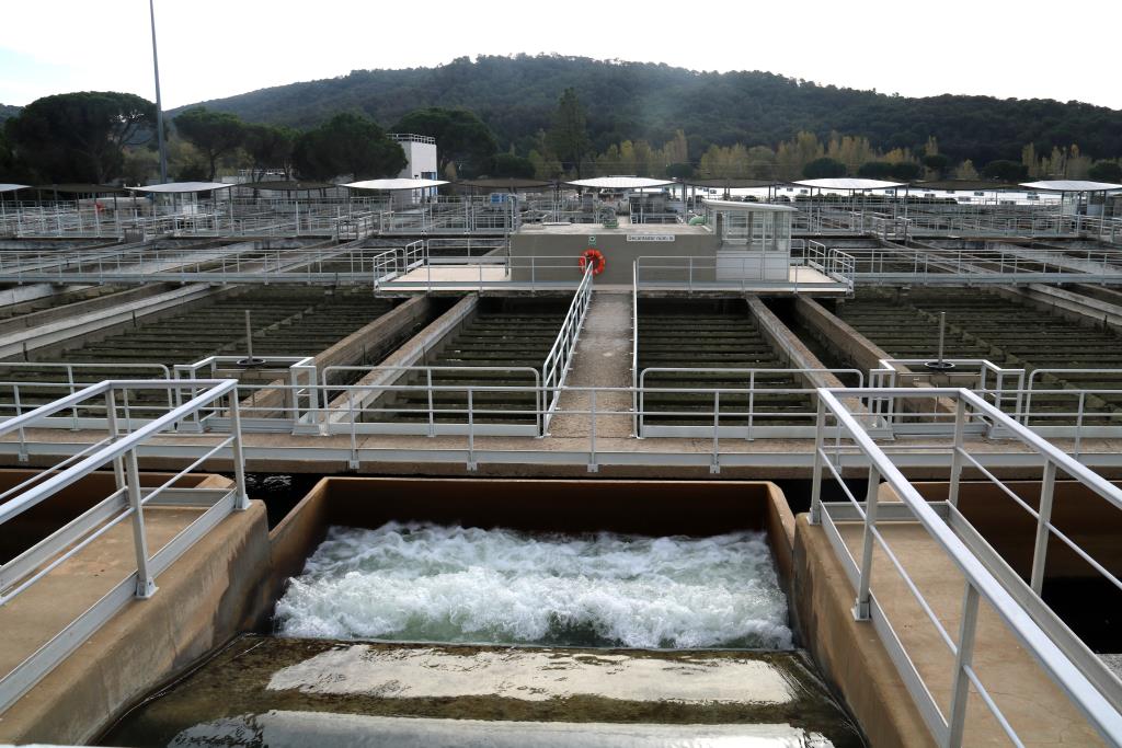 Els municipis del Ter-Llobregat consumeixen 173 litres d'aigua per habitant i dia, menys que en la fase de preemergència. ACN