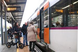 Els sindicats desconvoquen la vaga de Renfe i Adif després d'un acord amb el Ministeri de Transports. ACN