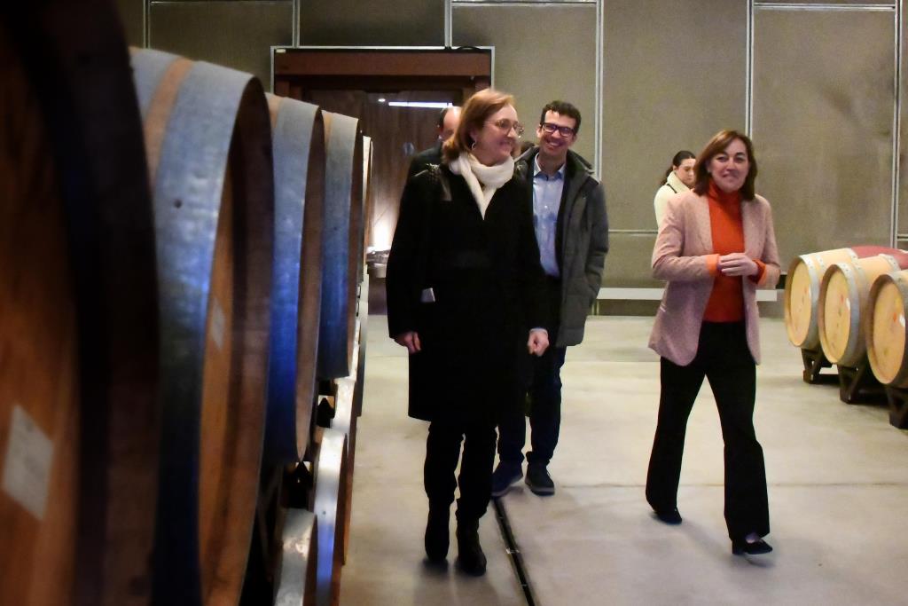 La consellera de Territori, Habitatge i Transició Ecològica visita el celler de la família Torres. Generalitat de Catalunya