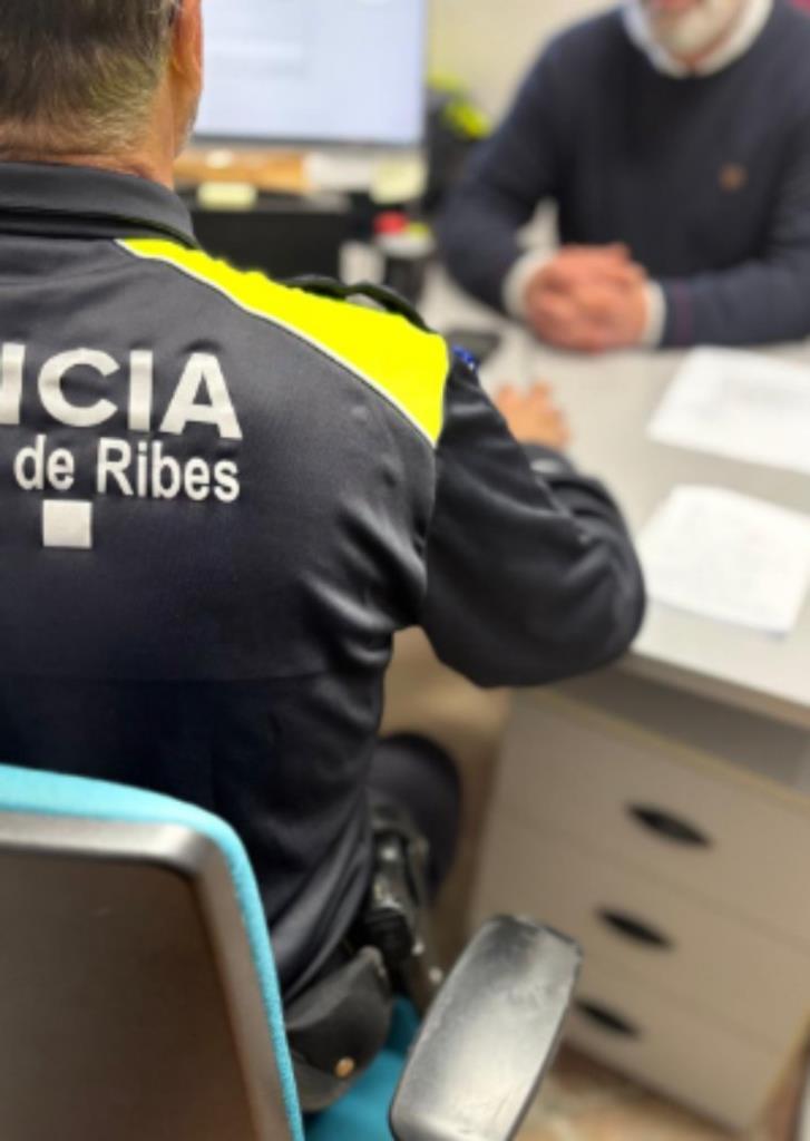 La Policia Local de Sant Pere de Ribes reforça el servei de recollida de denúncies. Ajt Sant Pere de Ribes