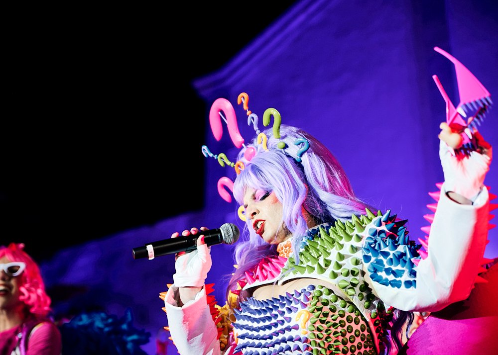 La Reina Cansina Fardo es corona com a Reina del Carnaval de Sitges. Ajuntament de Sitges