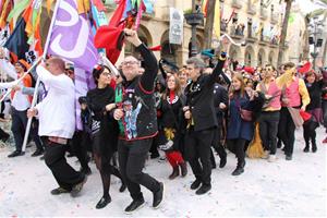 L'alcalde de Vilanova i la Geltrú, Juan Luis Ruiz, durant les Comparses 2025. Ajuntament de Vilanova