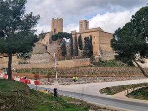 Les obres del nou itinerari de vianants al cementiri milloraran el camí fins al Castell i Sota-ribes. Ajt Sant Pere de Ribes