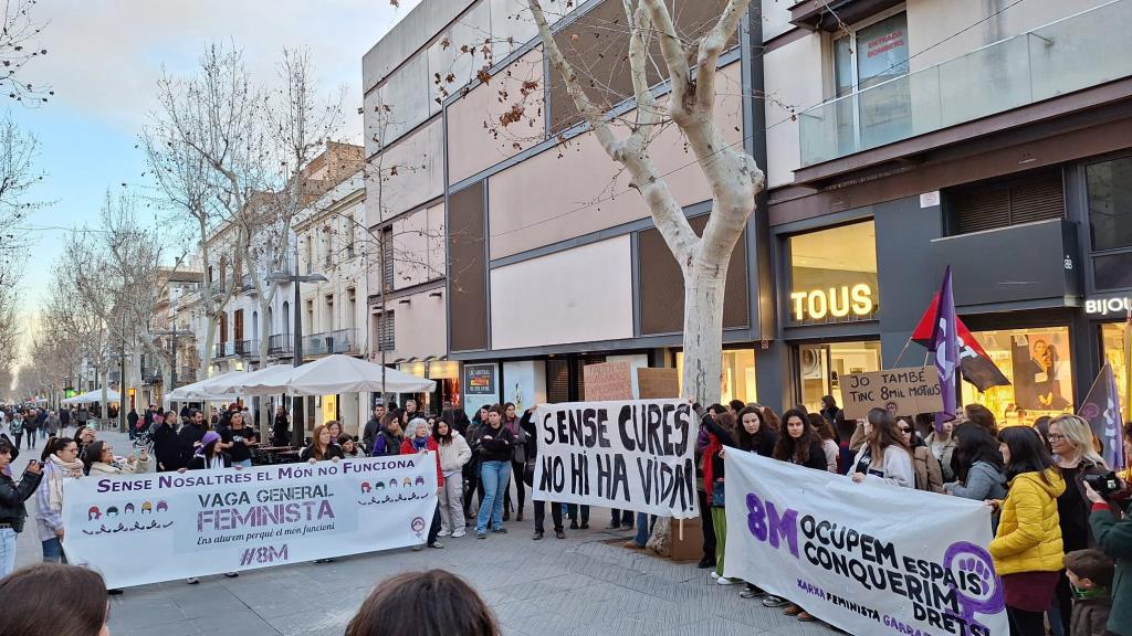 Manifestació Bullanga feminista davant el Druni. Eix