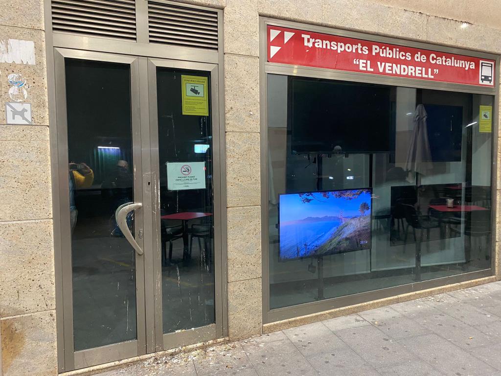 Parada central d’autobusos del Vendrell. Eix