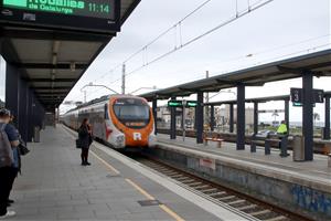 Renfe farà divendres per carretera els trams de Sant Vicenç a Cunit i al Vendrell pels problemes a l'R2 Sud i a l'R4. ACN