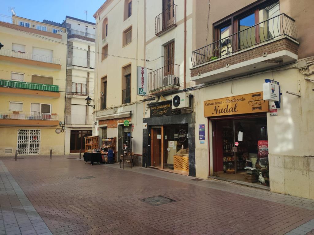 Sant Quintí millorarà la mobilitat a peu amb la instal·lació de pilones automatitzades al nucli antic. Ajt Sant Quintí de Medion